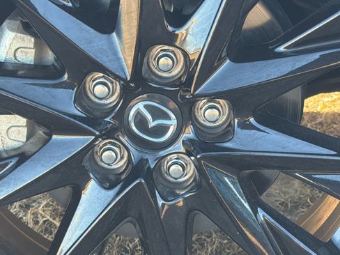 Used 2022 MAZDA CX-5 Carbon Edition image 11