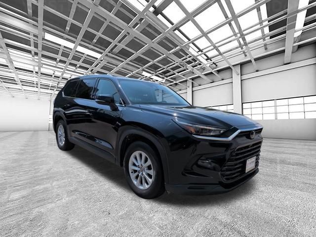 Used 2024 Toyota Grand Highlander AWD image 1