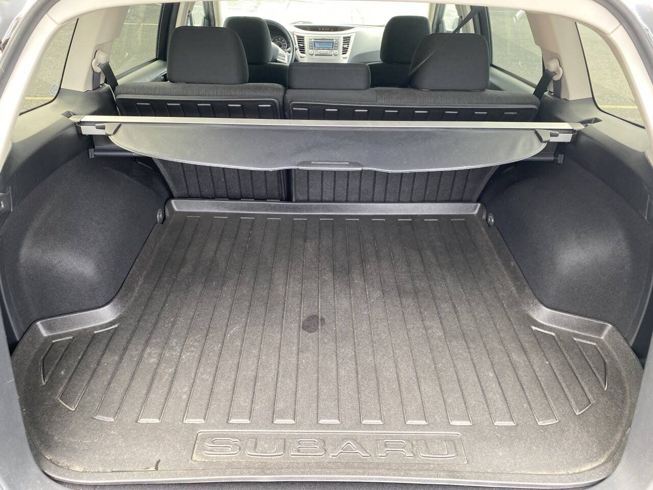 Used 2013 Subaru Outback 2.5i Premium AWD/4WD image 22