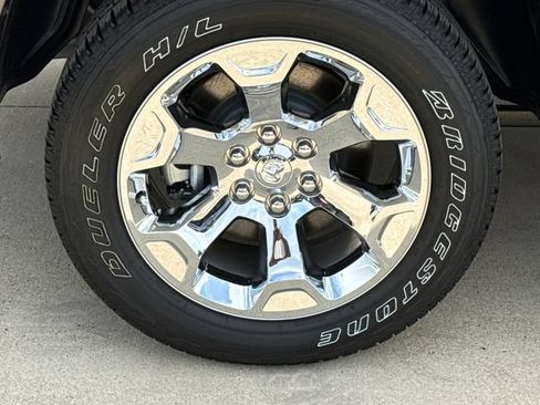 New 2026 RAM 1500 Big Horn AWD/4WD image 9