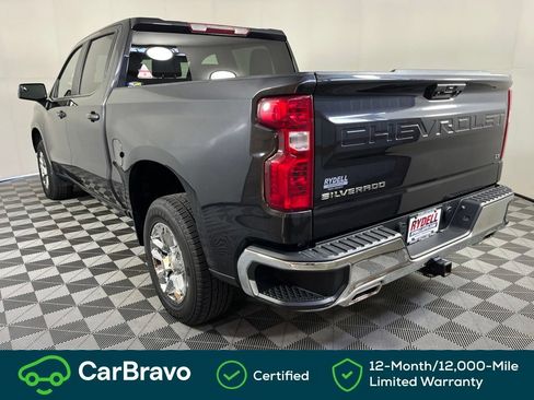 Used 2022 Chevrolet Silverado 1500 LT w/ Z71 Off-Road Package AWD/4WD image 8