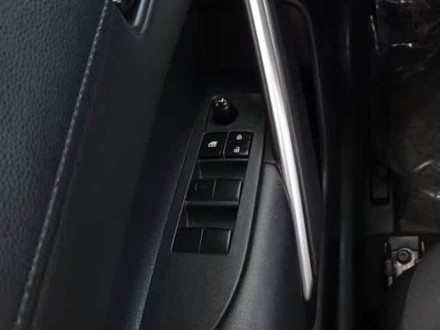 Certified 2024 Toyota Corolla Cross LE FWD image 39