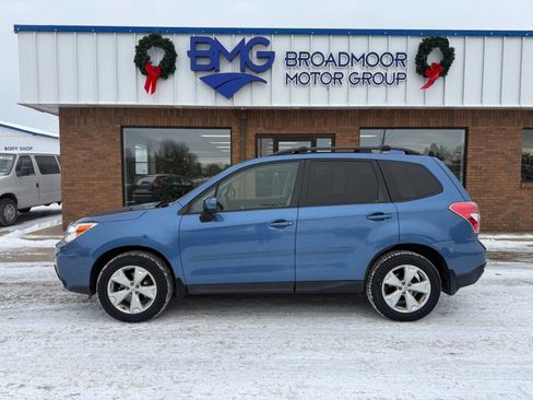 Used 2016 Subaru Forester 2.5i Premium image 2