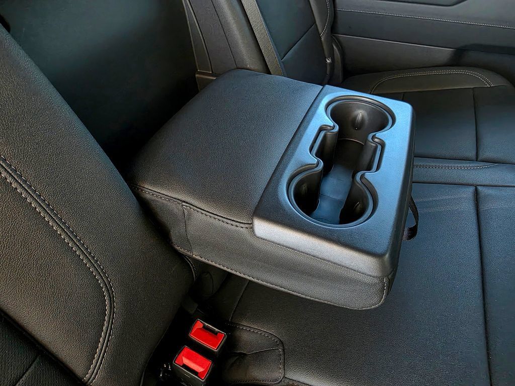 Used 2023 Chevrolet Silverado 1500 LTZ AWD/4WD image 73