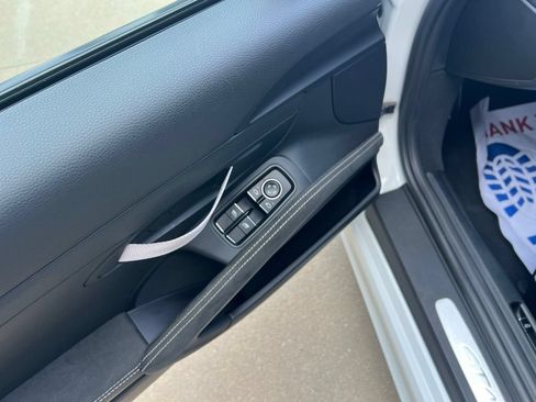 Used 2021 Porsche 718 Cayman GT4 RWD image 36
