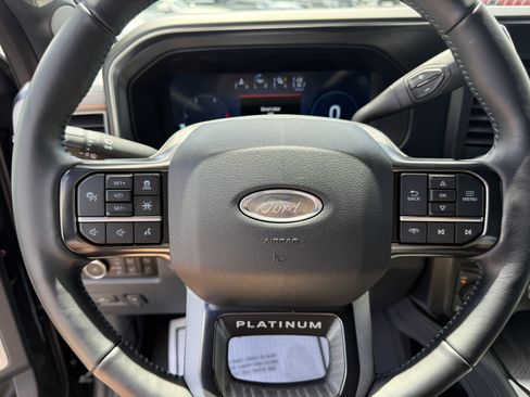 Certified 2025 Ford F250 Platinum w/ FX4 Off-Road Package image 28