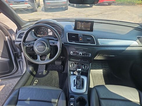 Used 2018 Audi Q3 2.0T Premium Plus w/ Premium Plus Package AWD/4WD image 23