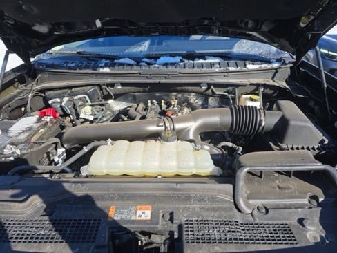 Used 2025 Ford Expedition Active image 18