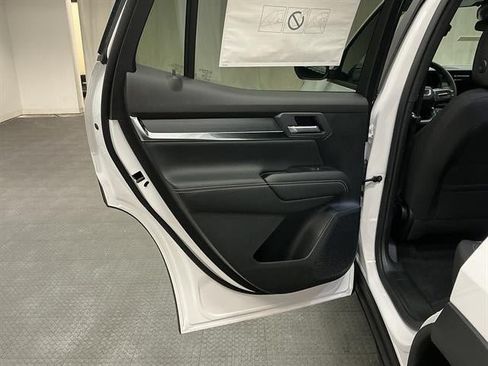 New 2027 GMC Terrain Elevation w/ LPO, Floor Liner Package AWD/4WD image 23
