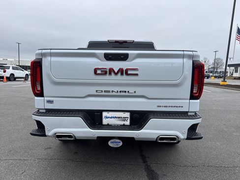 New 2026 GMC Sierra 1500 Denali w/ Technology Package image 9