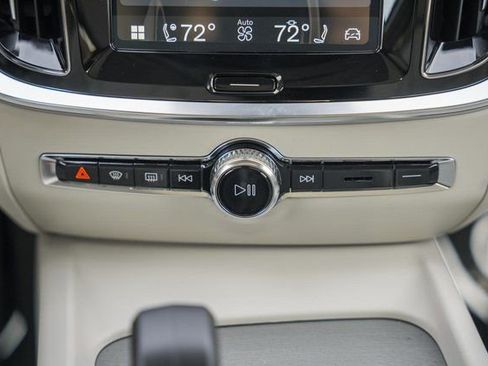 New 2026 Volvo V60 B5 Cross Country Plus w/ Protection Package Premier image 22