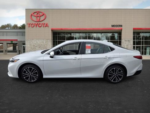New 2026 Toyota Camry XLE image 8
