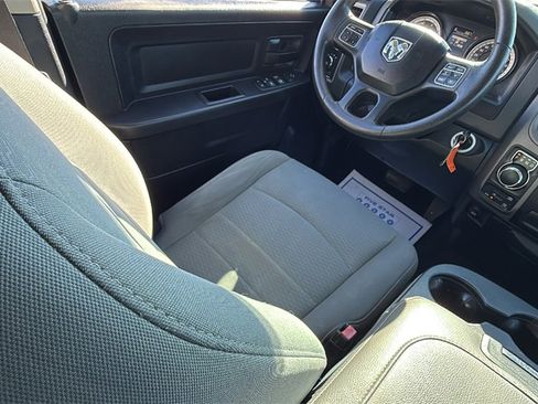 Used 2017 RAM 1500 Express image 15