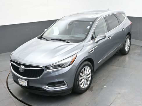 Used 2018 Buick Enclave Premium w/ Experience Buick Package image 30