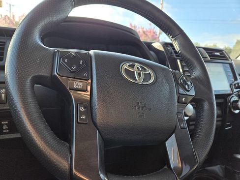 Used 2021 Toyota 4Runner TRD Off-Road Premium w/ Moonroof Package AWD/4WD image 19