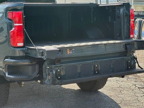 Used 2025 Chevrolet Silverado 2500 LT w/ Trail Boss Package AWD/4WD image 17
