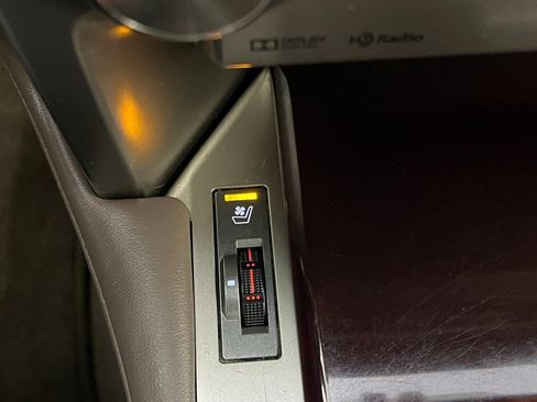 Used 2018 Lexus GX 460 image 17