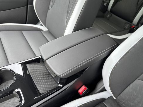 New 2026 Buick Envision Sport Touring AWD/4WD image 37