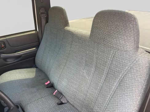 Used 1999 GMC Sonoma SL w/ HD Suspension Pkg RWD image 13