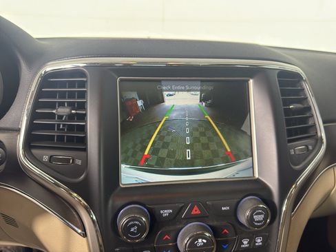 Used 2017 Jeep Grand Cherokee Limited RWD image 27