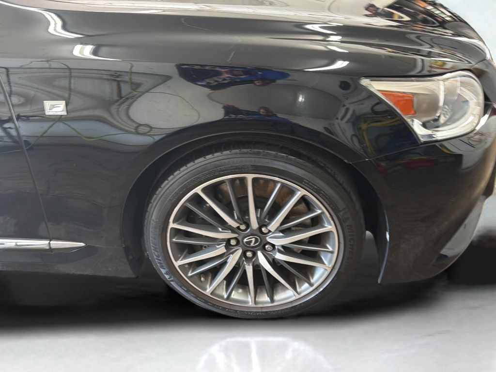 Used 2015 Lexus LS 460 AWD w/ F Sport Package image 29