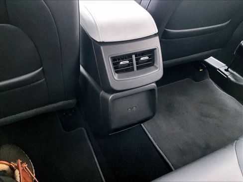 Used 2025 Chevrolet Equinox EV LT image 27