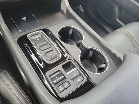 Certified 2024 Honda Pilot Touring image 26