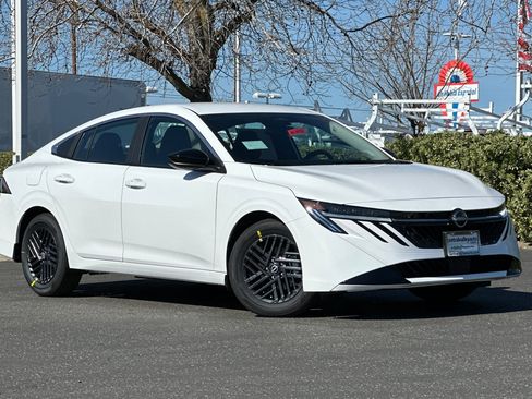 New 2026 Nissan Sentra SV image 2