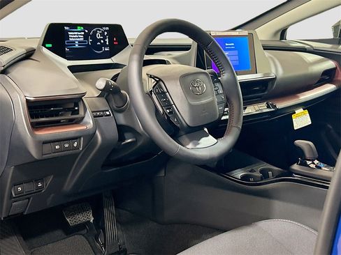 New 2026 Toyota Prius SE image 7