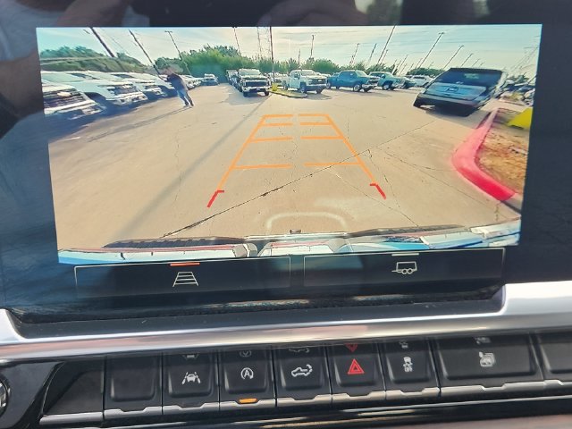 Used 2025 GMC Sierra 1500 SLT RWD image 17