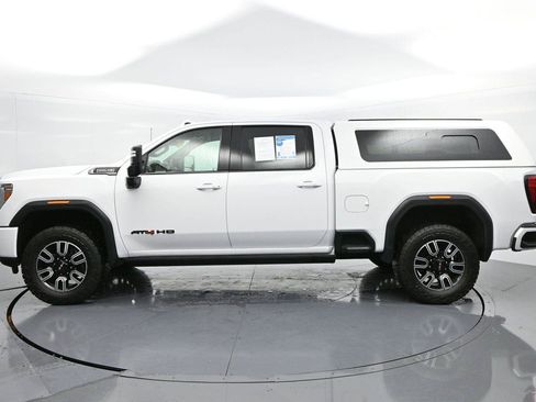 Used 2022 GMC Sierra 2500 AT4 w/ AT4 Preferred Package AWD/4WD image 4