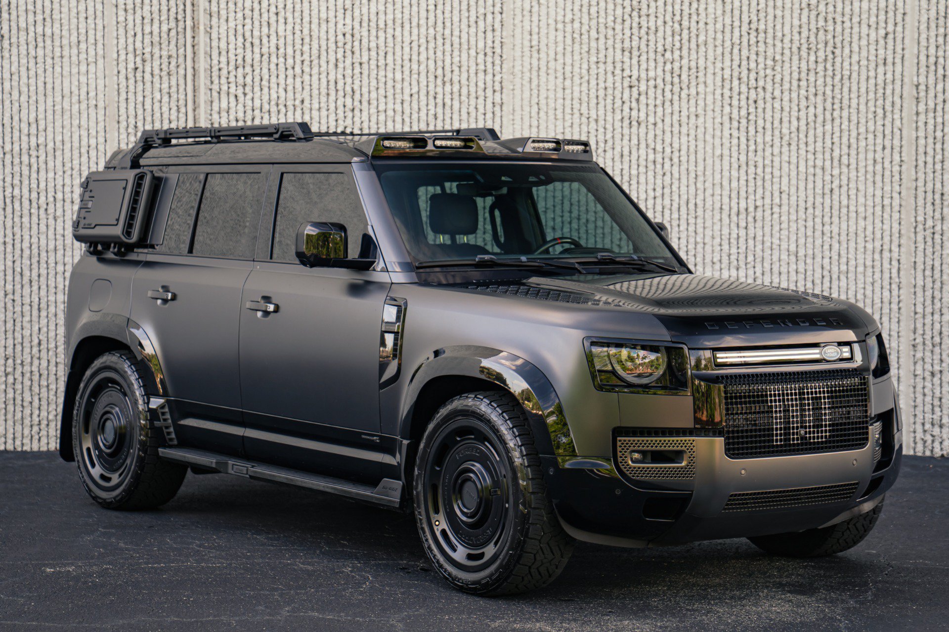 Used 2021 Land Rover Defender 110 X AWD/4WD image 9