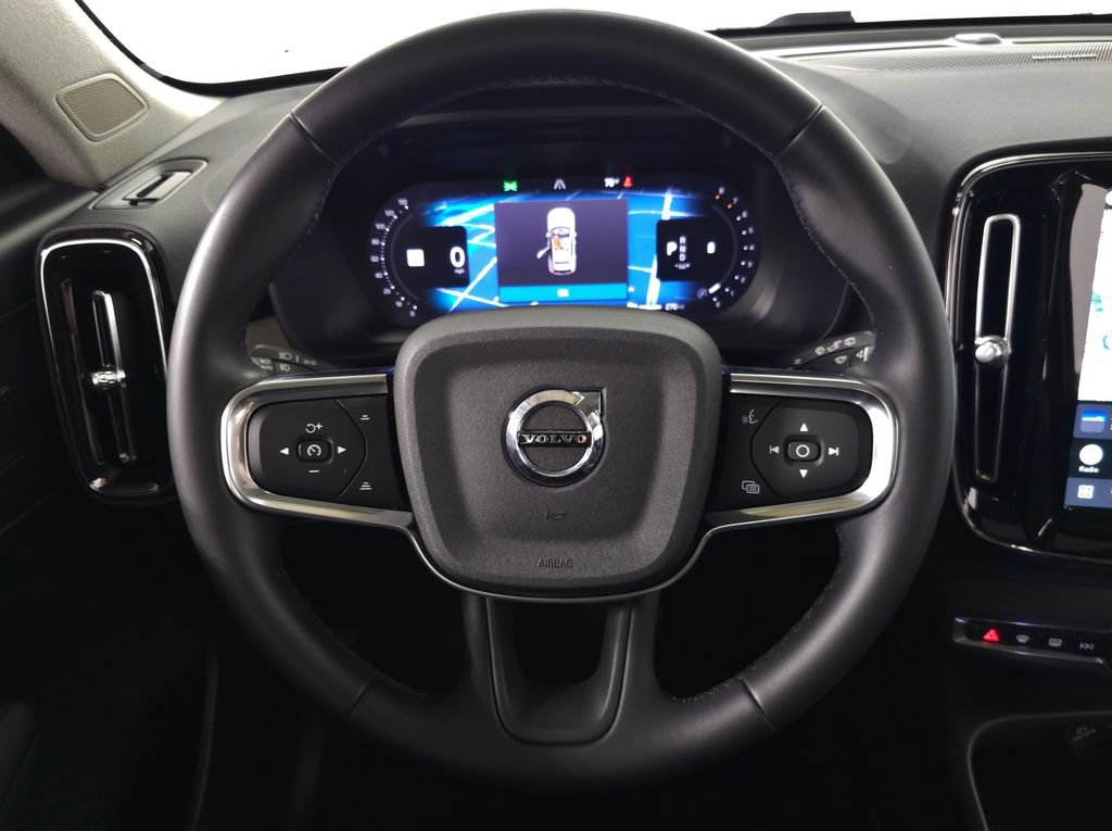 Certified 2024 Volvo XC40 B5 Plus w/ Climate Package AWD/4WD image 19