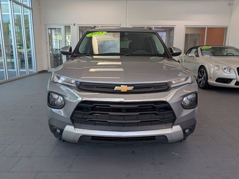 Used 2023 Chevrolet TrailBlazer LT image 2