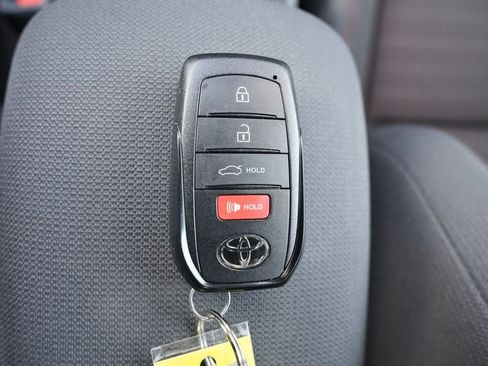 Used 2026 Toyota Corolla SE w/ SE Premium Package FWD image 36