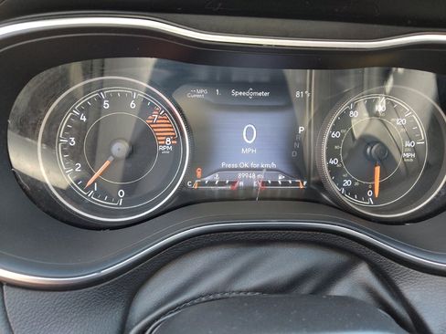 Used 2019 Jeep Cherokee Limited AWD/4WD image 23
