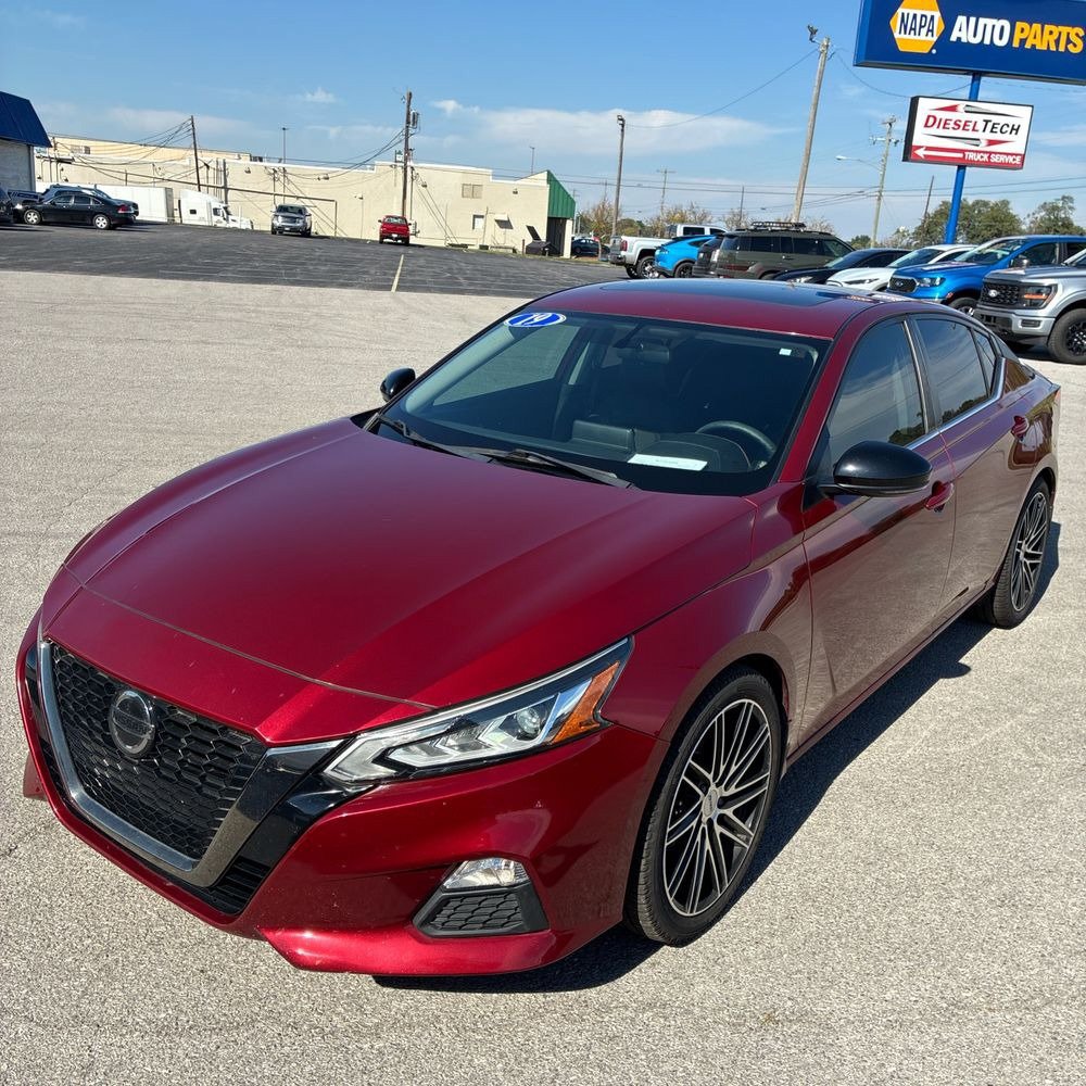 Used 2019 Nissan Altima 2.5 SR w/ SR Premium Package FWD image 2