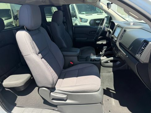 Used 2024 Nissan Frontier S w/ Technology Package RWD image 15