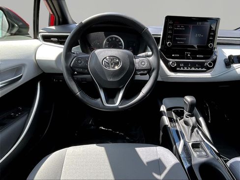 Used 2020 Toyota Corolla SE w/ SE Premium Package FWD image 8