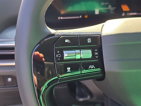 New 2026 Kia Sorento LX image 32