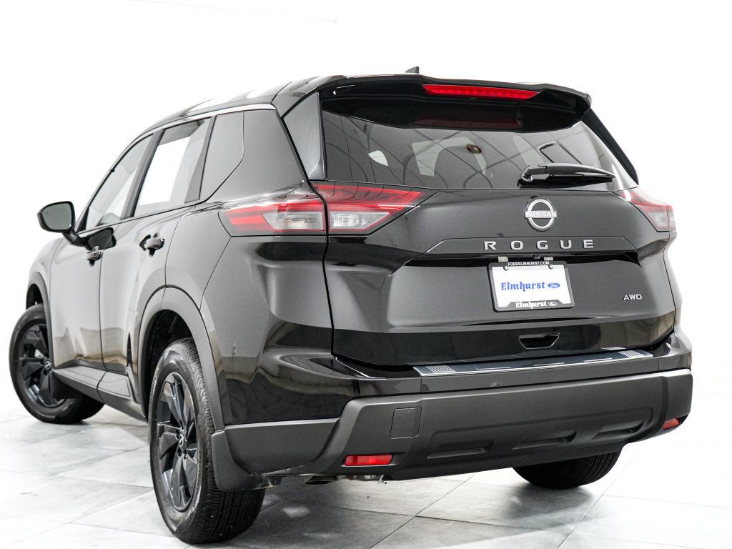 Used 2026 Nissan Rogue SV w/ Cold Weather Package AWD/4WD image 5