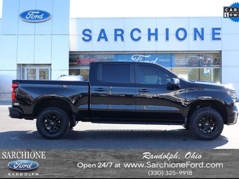 Used 2023 Chevrolet Silverado 1500 LT Trail Boss w/ LT Trail Boss Premium Package AWD/4WD image 1