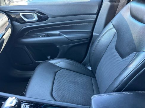 Used 2022 Jeep Compass Altitude image 10