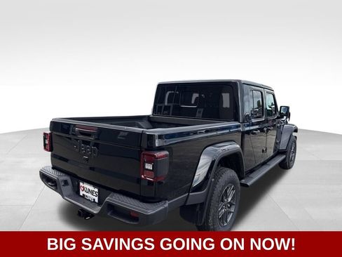 New 2026 Jeep Gladiator Sport AWD/4WD image 10