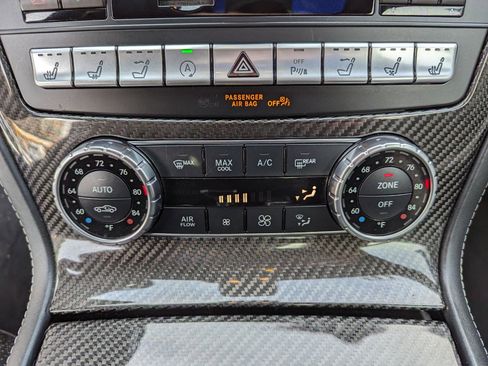 Used 2016 Mercedes-Benz SL 63 AMG image 25