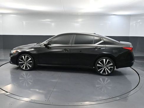 Used 2021 Nissan Altima 2.5 SR image 9