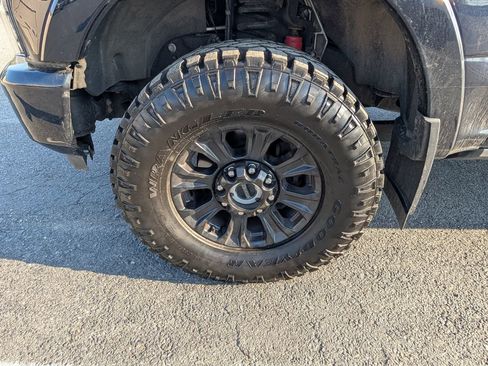 Used 2022 Ford F350 Platinum w/ Tremor Off-Road Package image 15