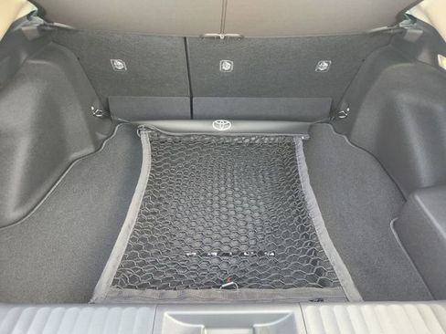 Used 2026 Toyota Prius LE FWD image 22
