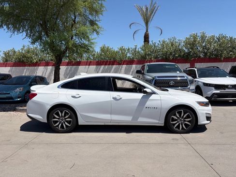 Used 2022 Chevrolet Malibu RS FWD image 3