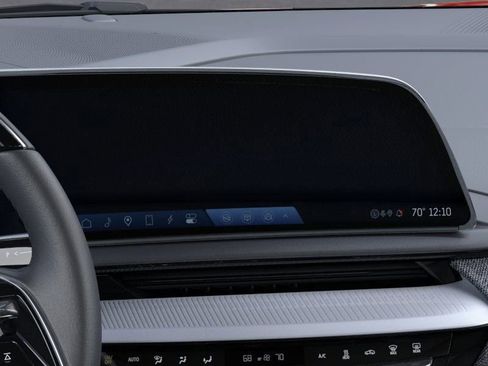 New 2026 Cadillac Optiq Luxury 1 image 20